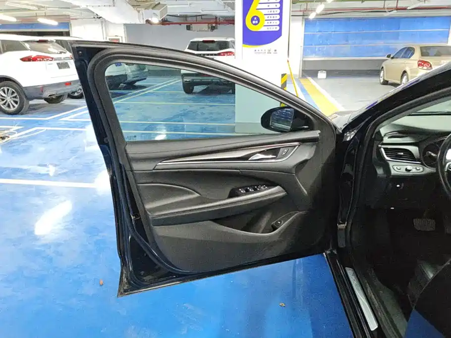 Buick LaCrosse — миниатюра 7