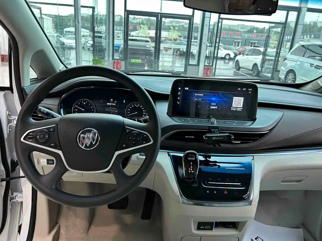 Buick GL8 — миниатюра 13