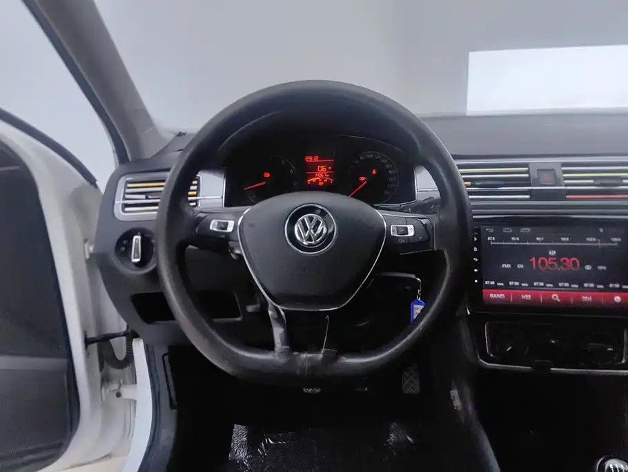 Volkswagen Santana — миниатюра 15