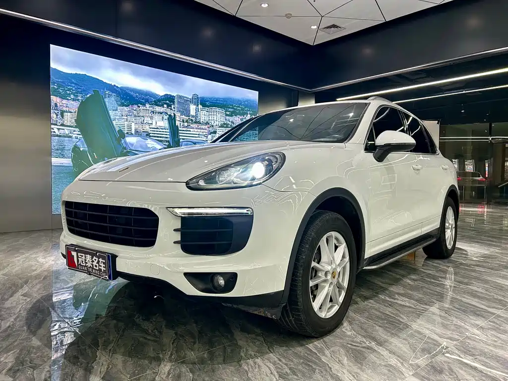 PORSCHE CAYENNE
