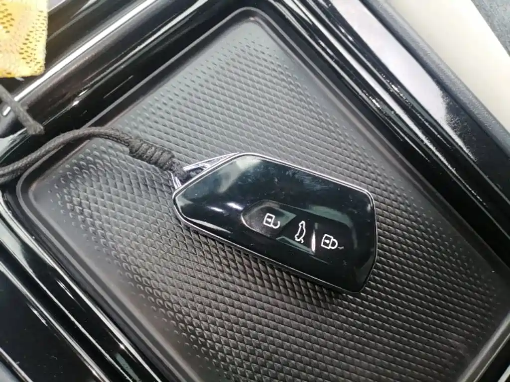 Volkswagen ID.4 Crozz — миниатюра 9