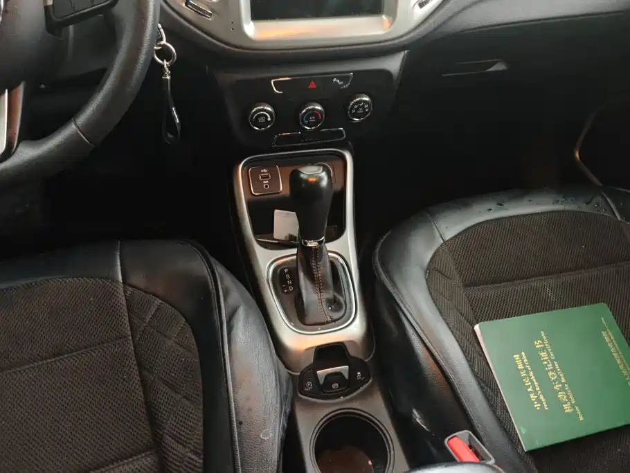 Jeep Compass — миниатюра 16