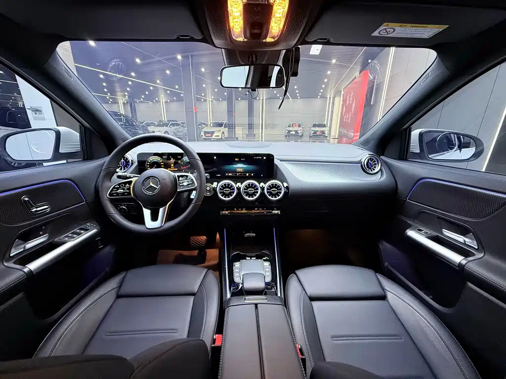 Mercedes-Benz GLA — миниатюра 12