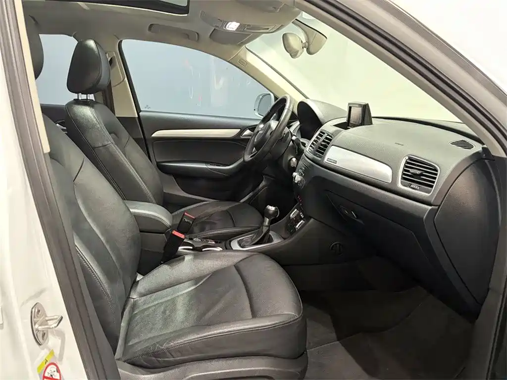 Audi Q3 (Import) — миниатюра 14