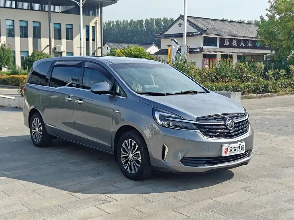 Buick GL8 — миниатюра 3