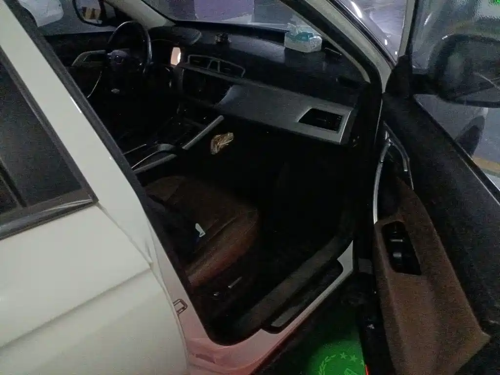 Geely Boyue — миниатюра 18