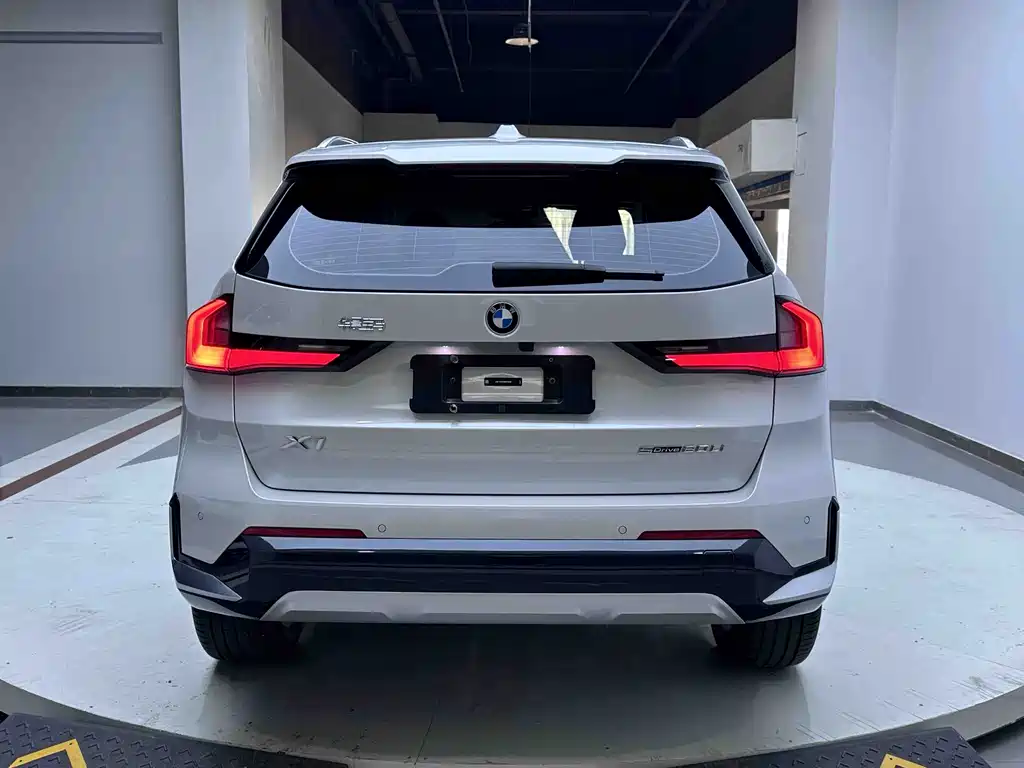 BMW X1 — миниатюра 5