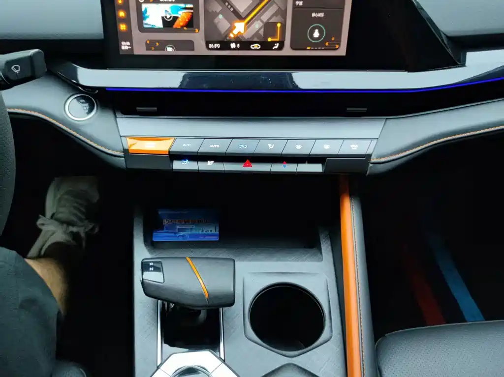 Changan UNI-V — миниатюра 15