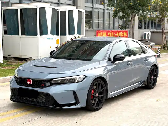 HONDA CIVIC 2025
