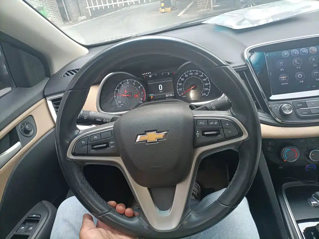Chevrolet Monza — миниатюра 6