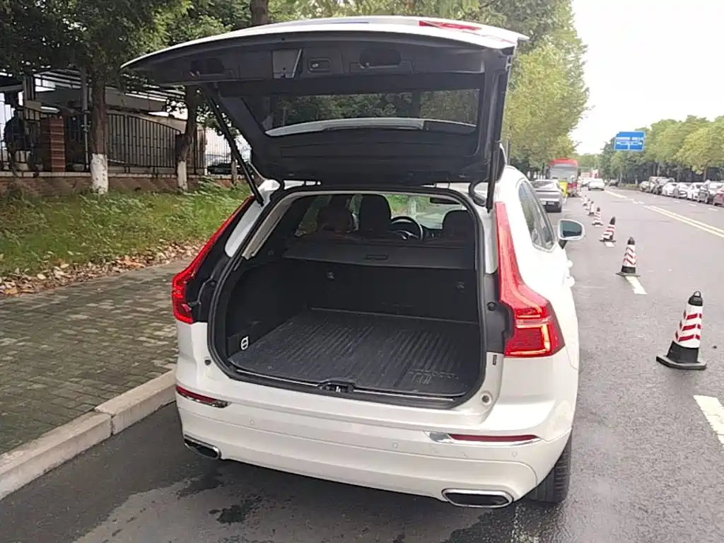 Volvo XC60 — миниатюра 19