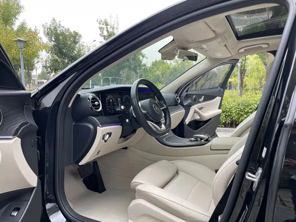 Mercedes-Benz E-Class — миниатюра 4