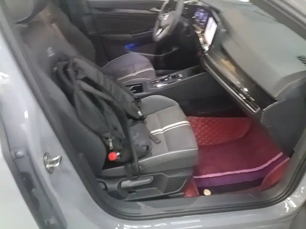 Volkswagen Golf — миниатюра 25