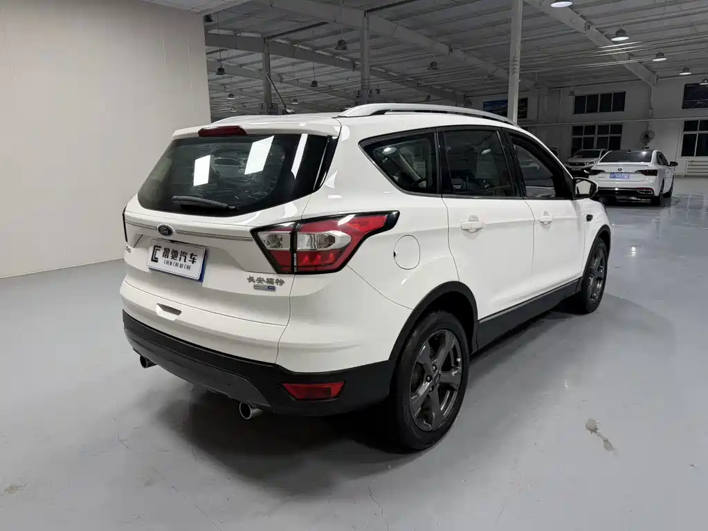 Ford Kuga — миниатюра 4