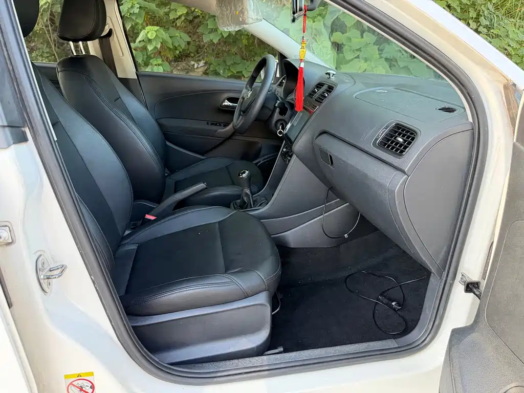 Volkswagen Polo — миниатюра 4