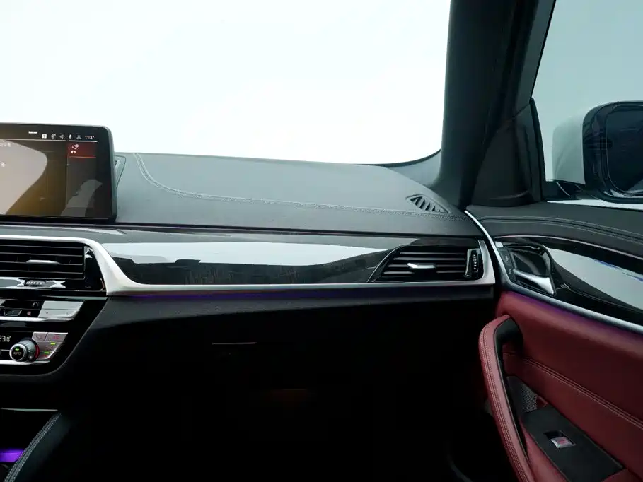 BMW 5 Series — миниатюра 18