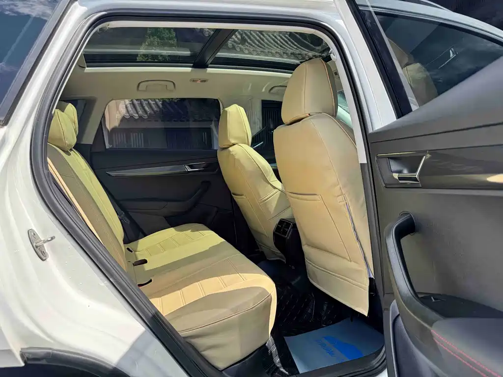 Skoda Karoq — миниатюра 9