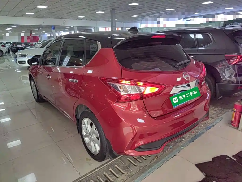 Nissan Tiida — миниатюра 5