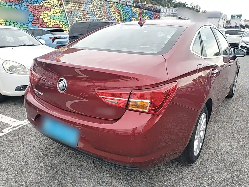 Buick Verano — миниатюра 7