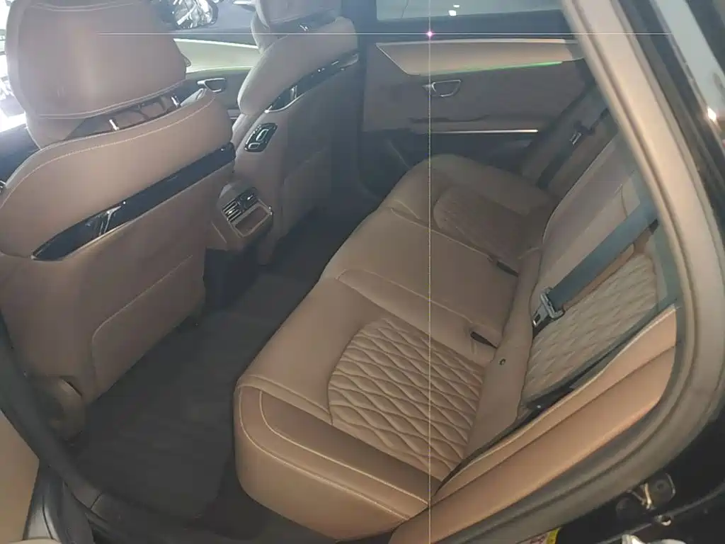 BYD Han — миниатюра 17