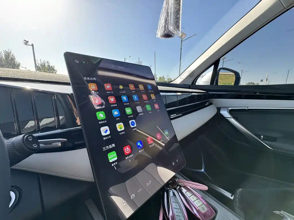 Geely Boyue L — миниатюра 7