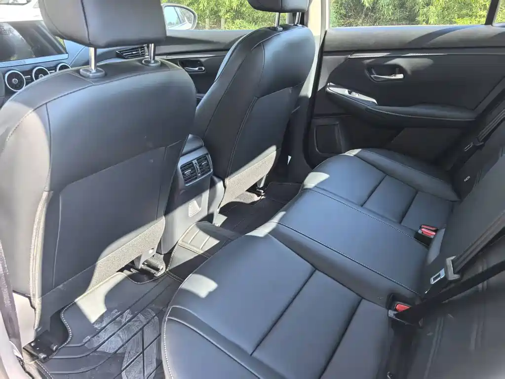 Nissan Sylphy — миниатюра 5