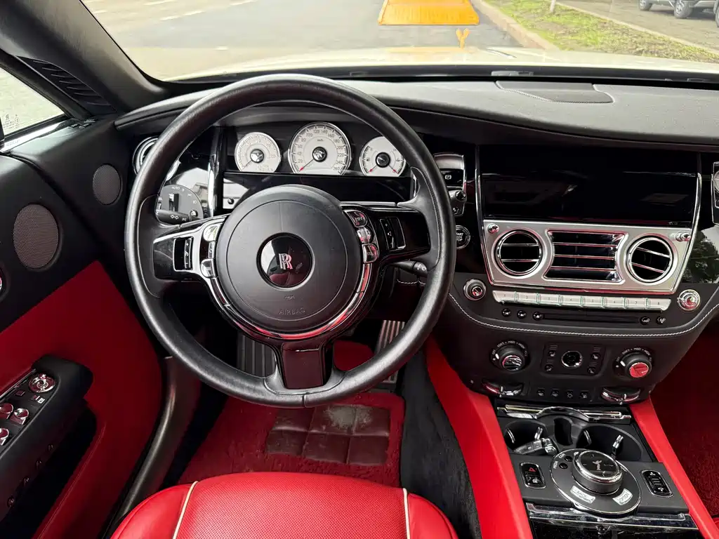 Rolls-Royce Wraith — миниатюра 8
