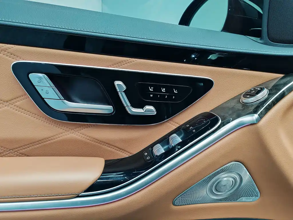 Mercedes-Benz S-Class — миниатюра 17