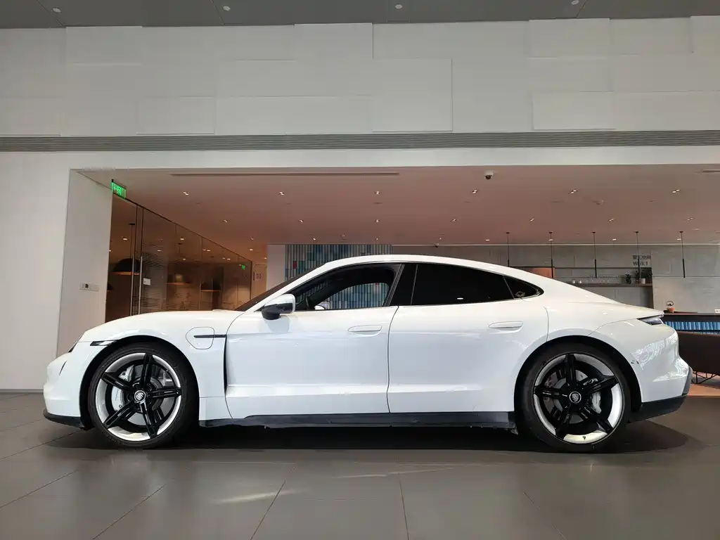 Porsche Taycan 2020 Taycan