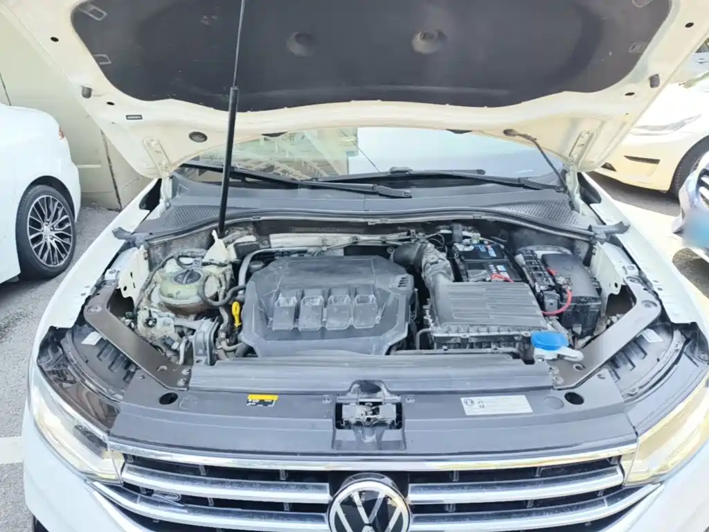 Volkswagen Tiguan L — миниатюра 20