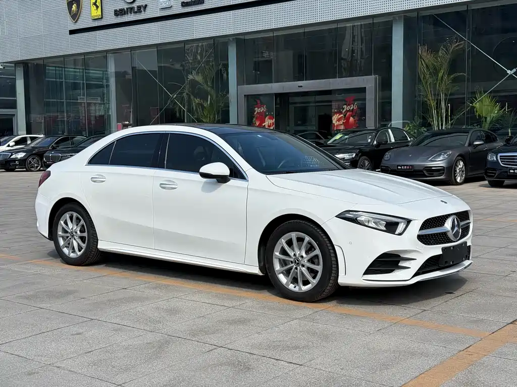 Mercedes-Benz A-Class A 2019 A 200 L Sport
