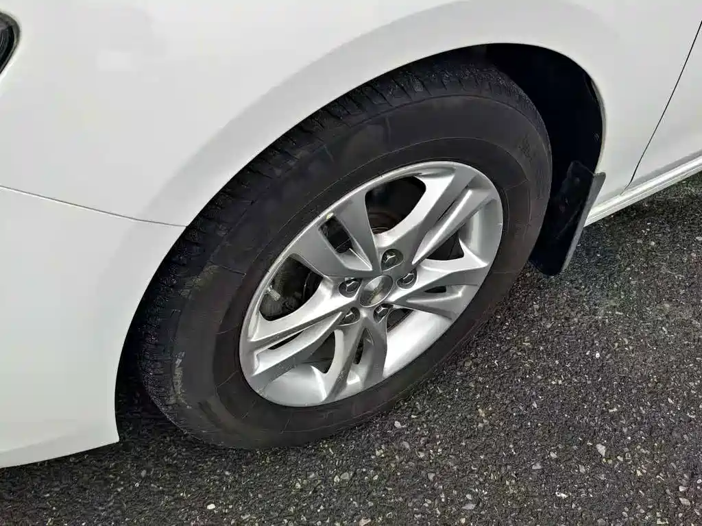 Chevrolet Cavalier — миниатюра 16