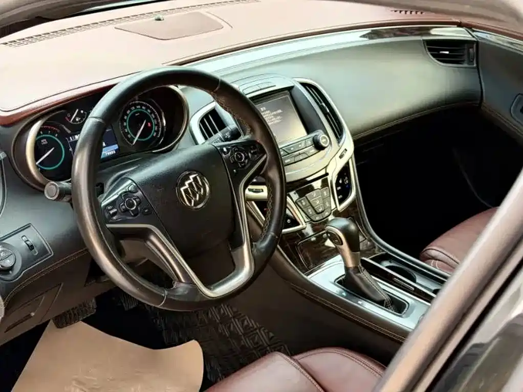 Buick LaCrosse — миниатюра 3