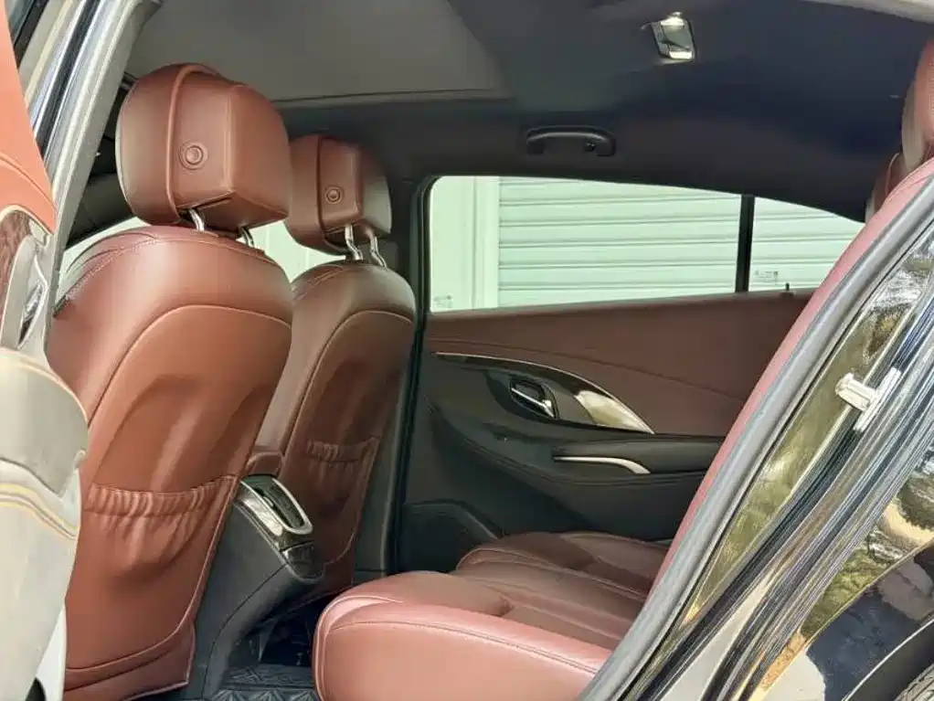 Buick LaCrosse — миниатюра 7
