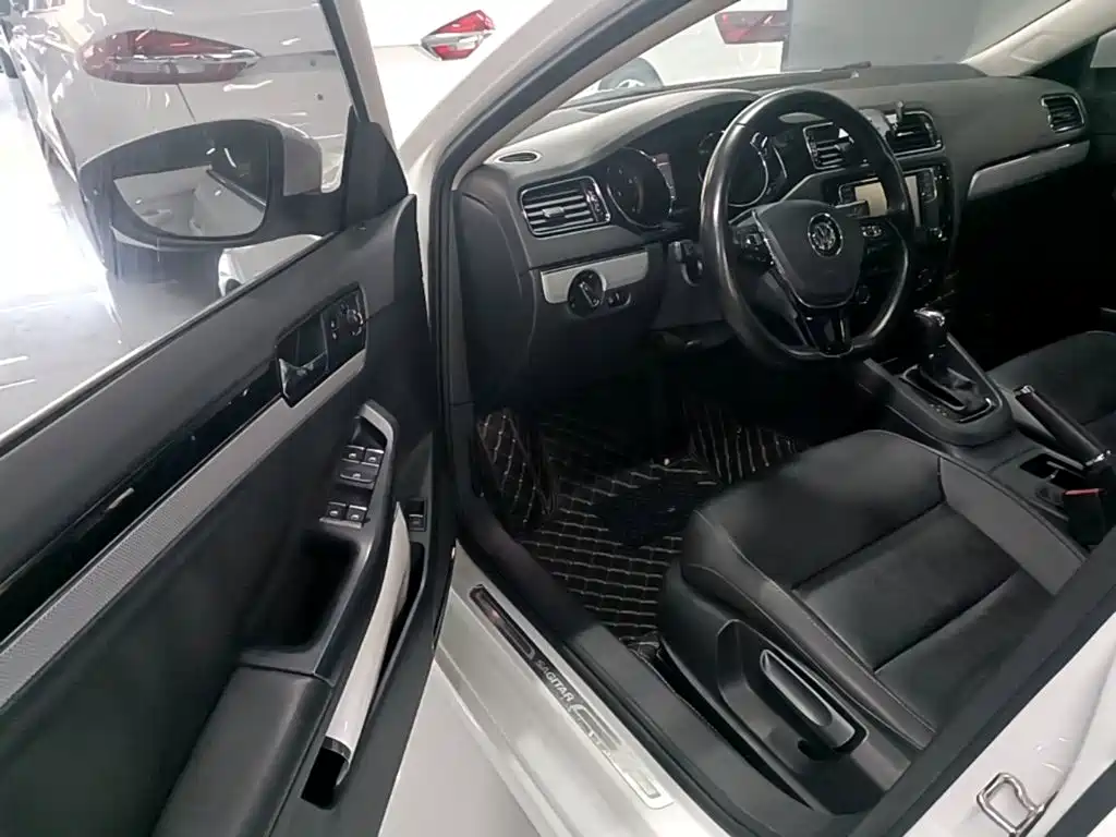 Volkswagen Sagitar — миниатюра 16