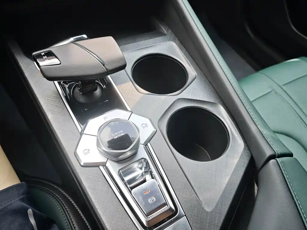 Changan UNI-V iDD — миниатюра 12