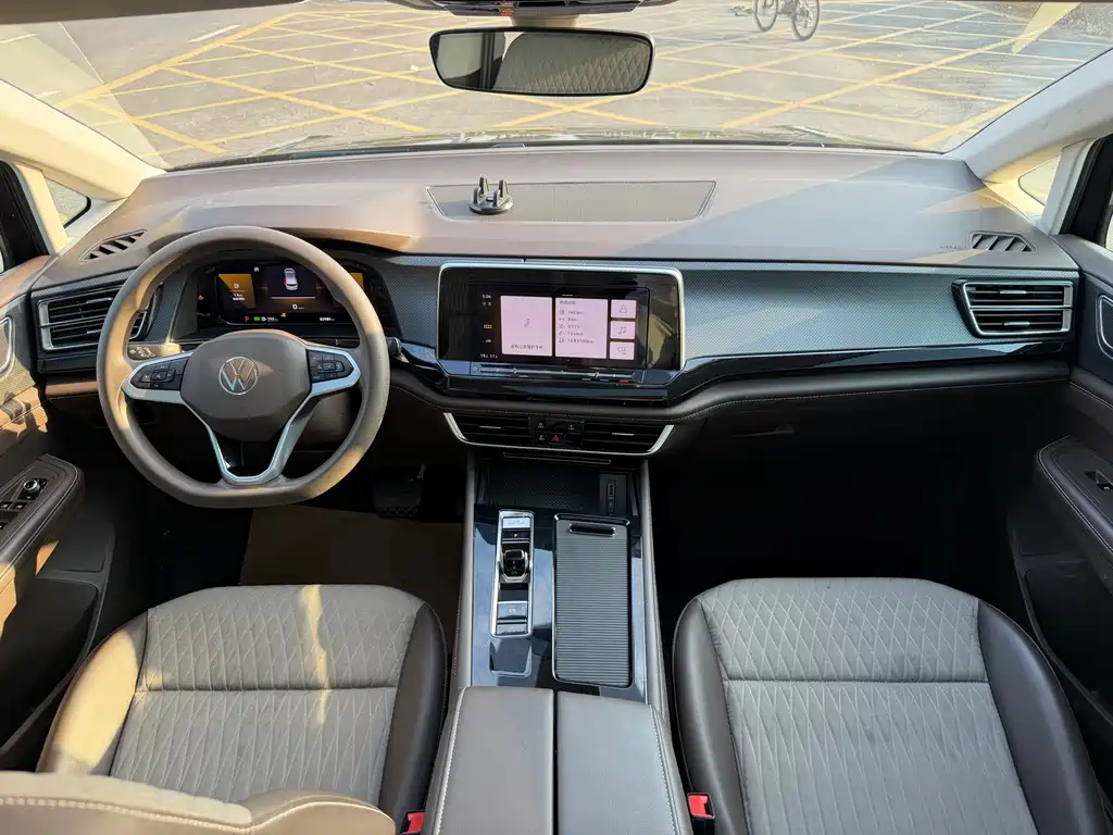 Volkswagen Viloran — миниатюра 5
