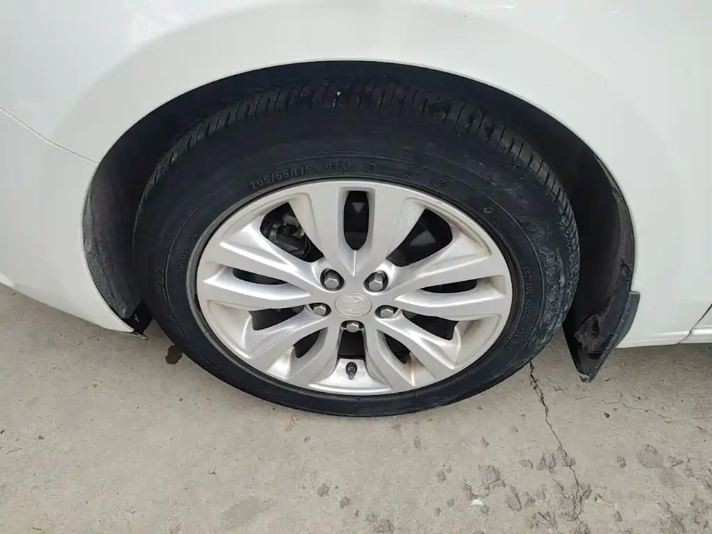 Buick Excelle — миниатюра 23
