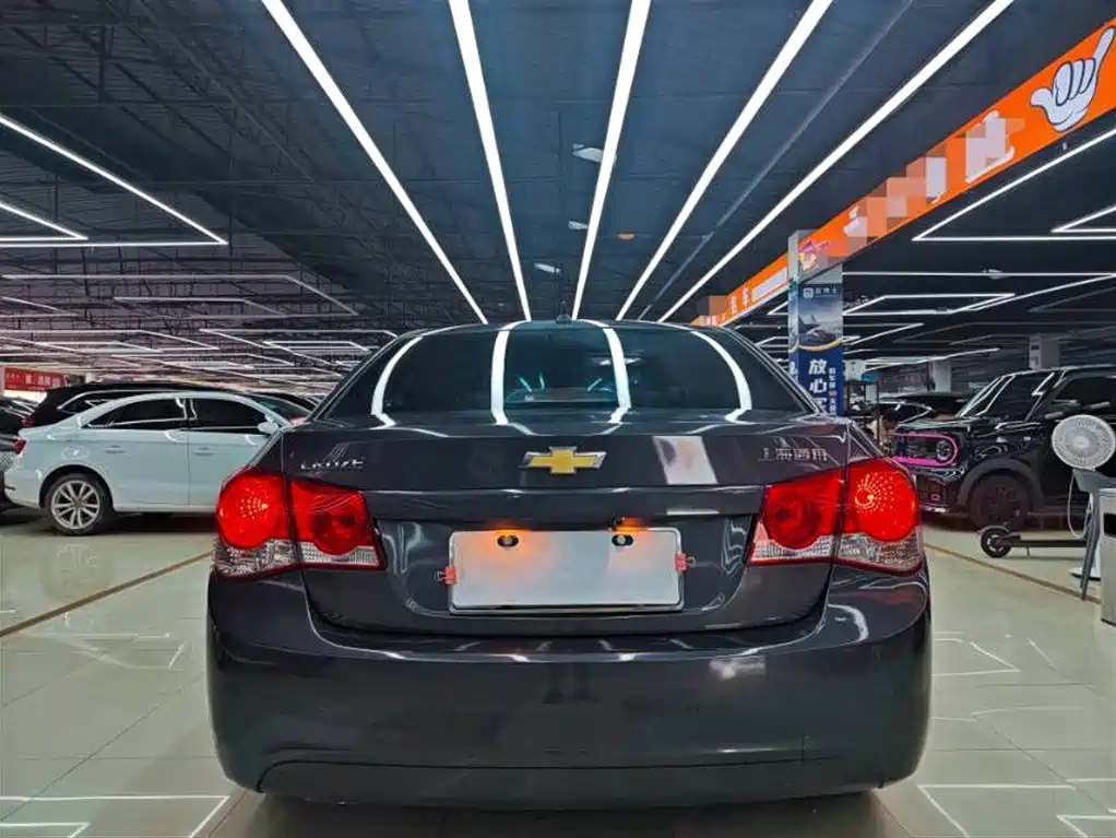 Chevrolet Cruze 2013 1.8L SX AT