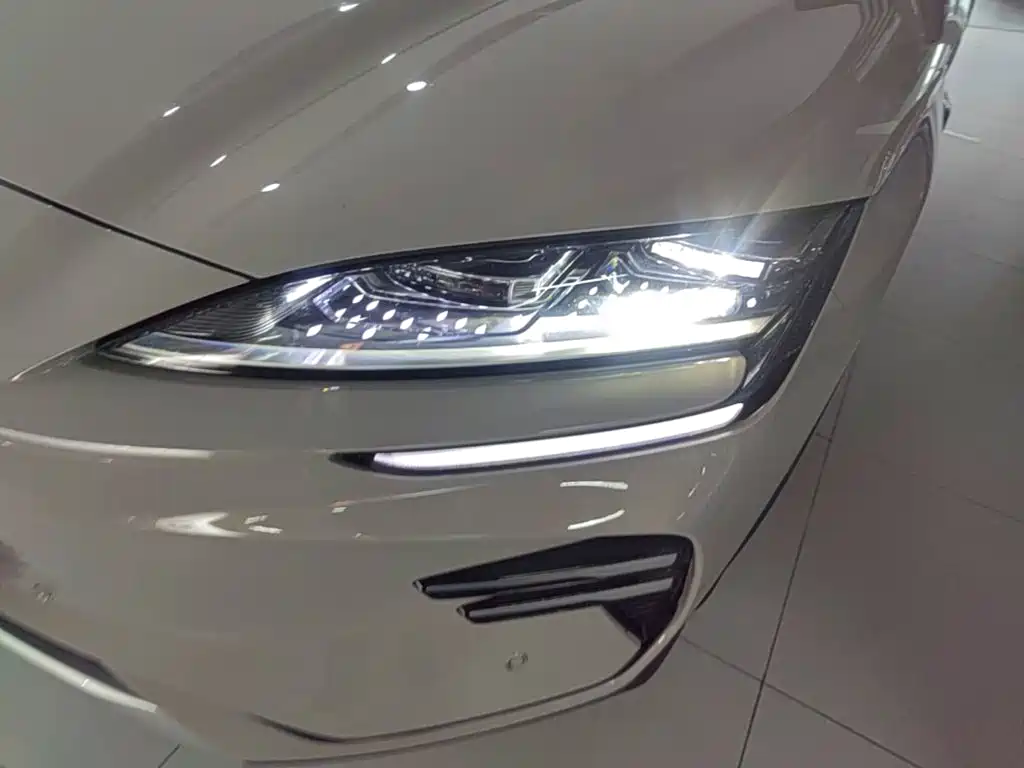 BYD PLUS New Energy — миниатюра 24