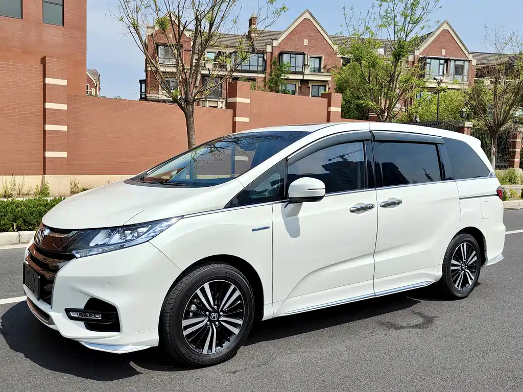 Honda Odyssey 2019 2.0L Sharp Premium Edition