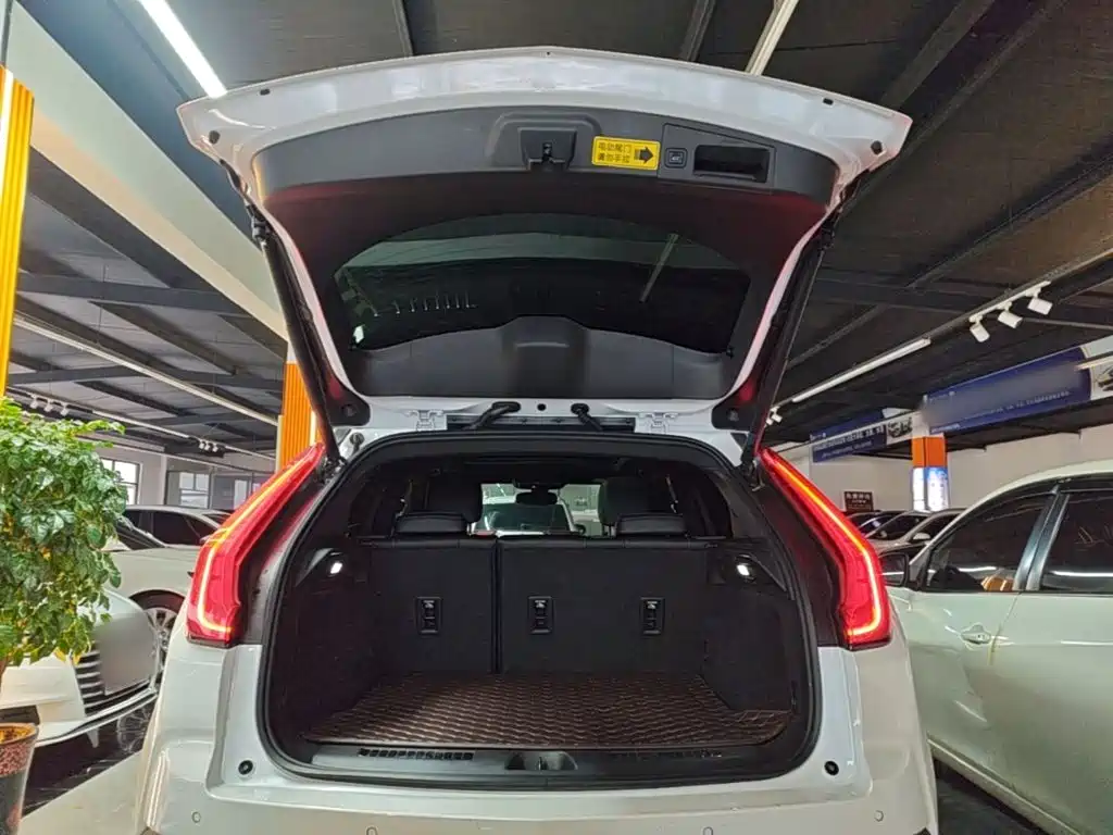 Cadillac XT4 — миниатюра 19