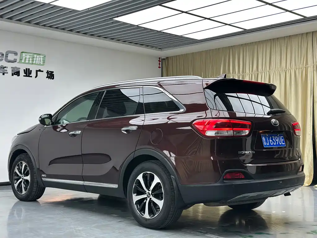 Kia Sorento — миниатюра 5