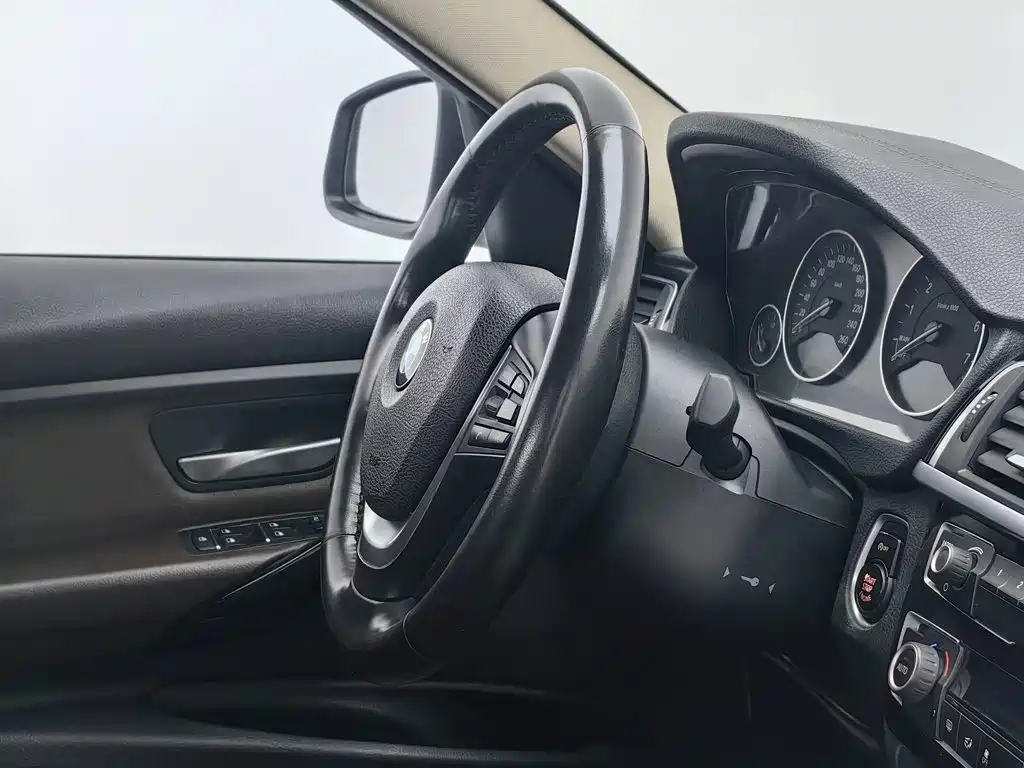 BMW 3 Series — миниатюра 22