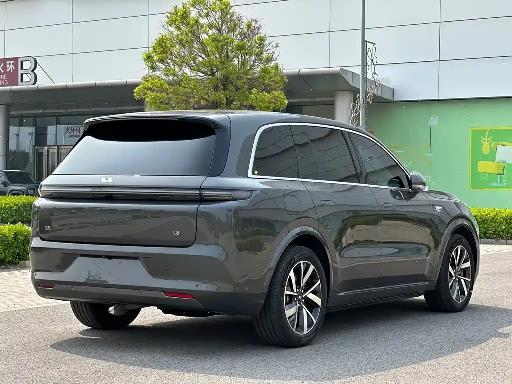 Li Auto L8 2023 Pro