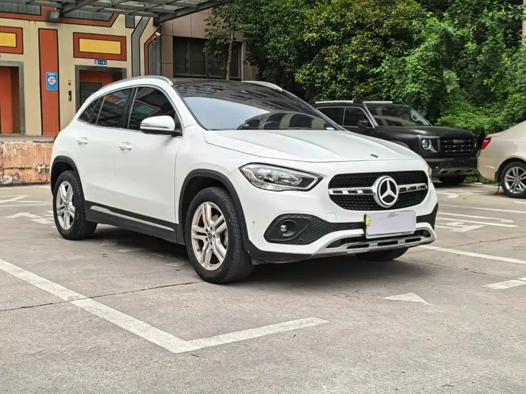 Mercedes-Benz GLA — миниатюра 3