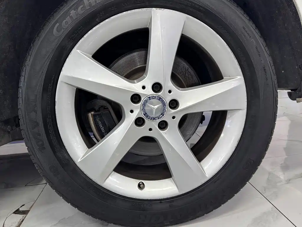 Mercedes-Benz M-Class — миниатюра 12