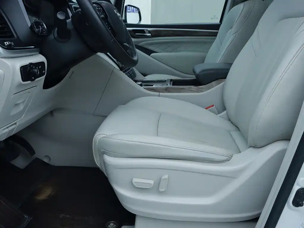 GAC Motor M8 320T Premium Edition, фото 5