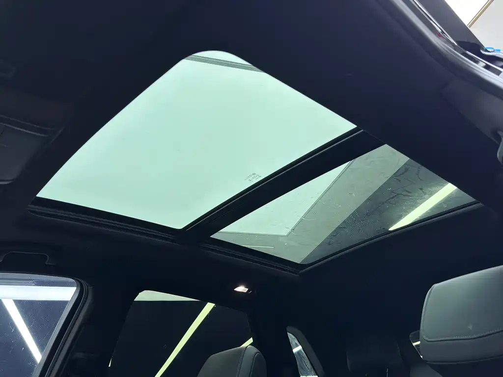 Cadillac XT5 — миниатюра 16