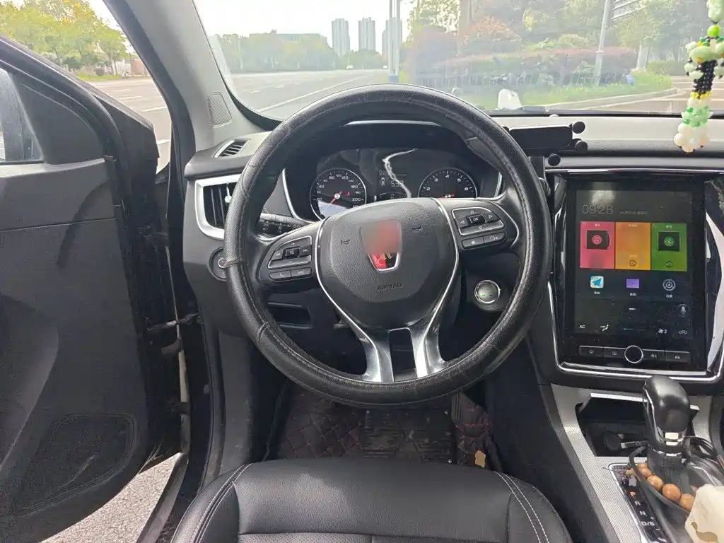 Roewe RX5 — миниатюра 6
